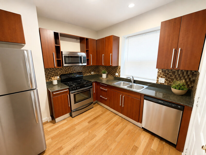 3105 W Argyle Street Chicago IL 60625