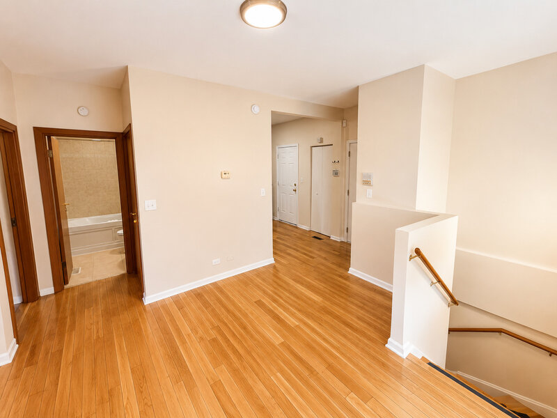 3105 W Argyle Street Chicago IL 60625
