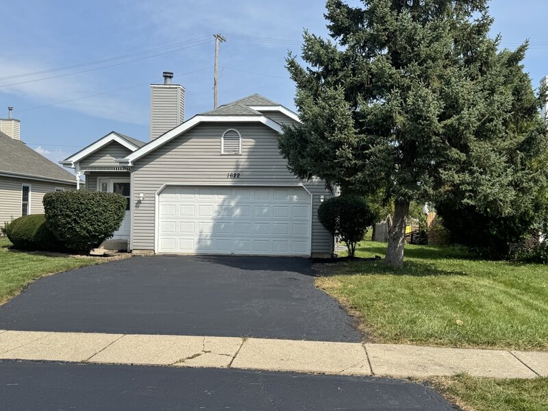 1622 Liberty Street Hanover Park IL 60133