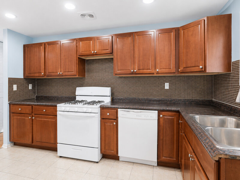 113 Fairview Lane Streamwood IL 60107