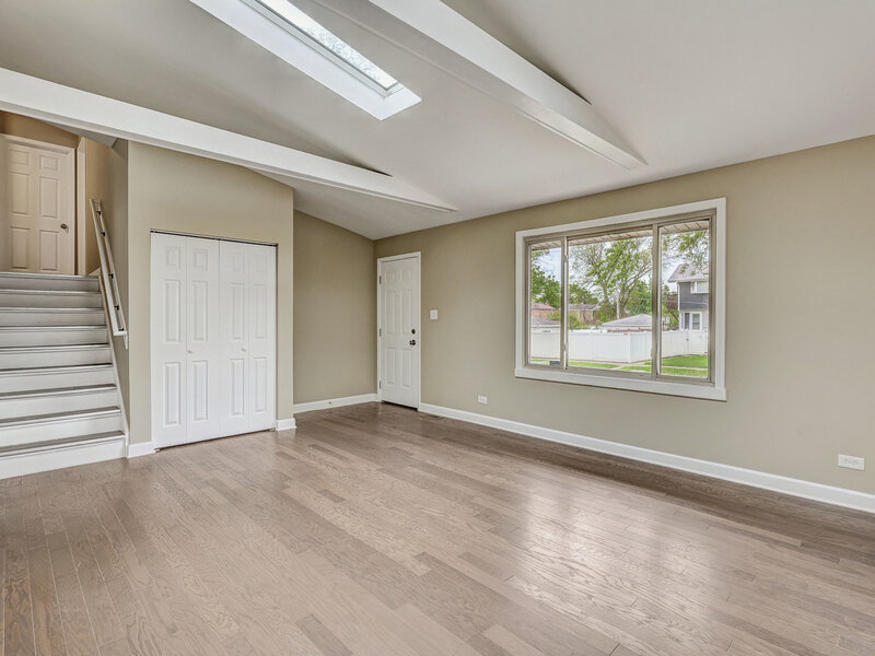 2347 S 17th Avenue Broadview IL 60155