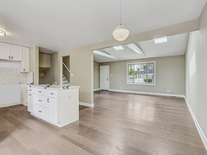 2347 S 17th Avenue Broadview IL 60155