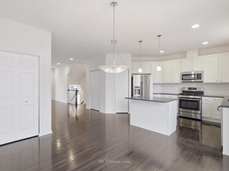 2967 Madison Drive Naperville IL 60564