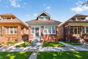 Photo of 7715 S Eberhart Avenue Chicago IL 60619