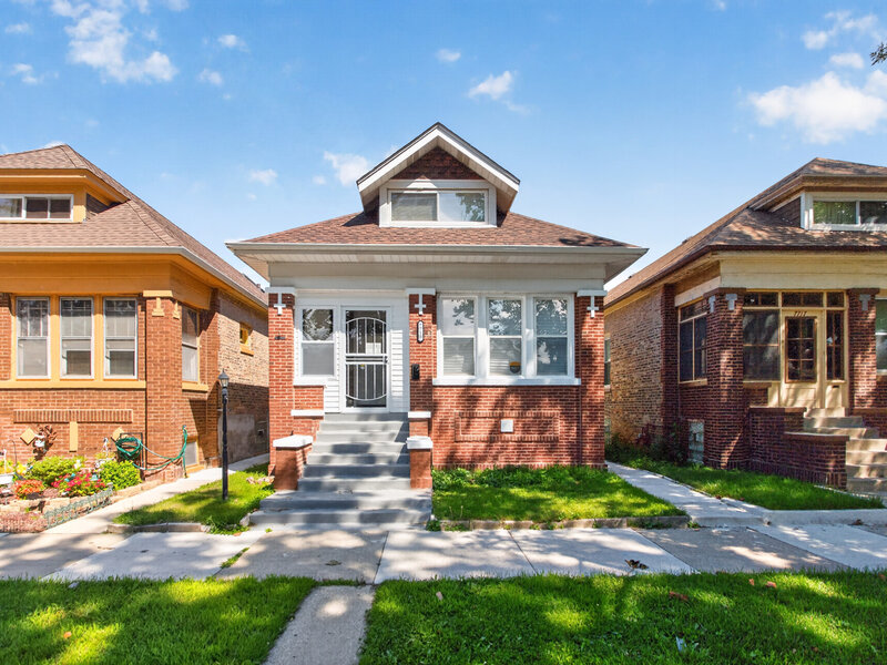 7715 S Eberhart Avenue Chicago IL 60619