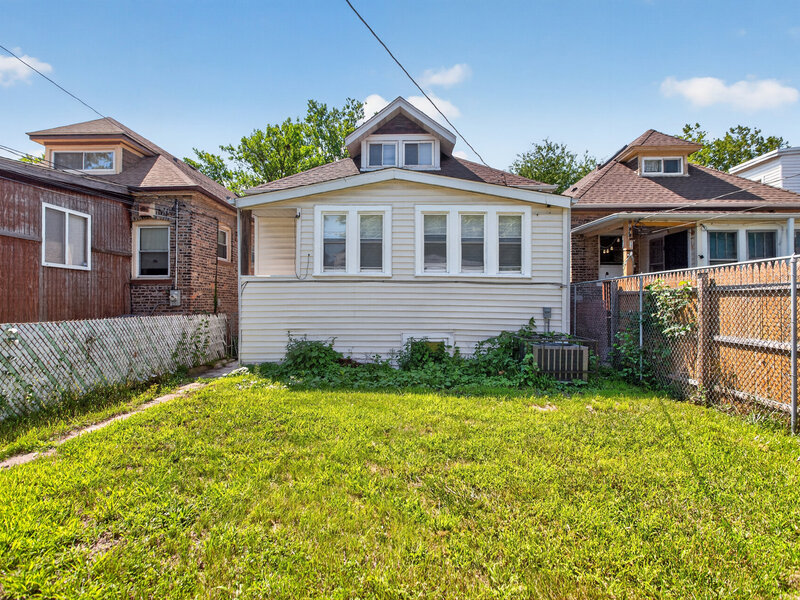 7715 S Eberhart Avenue Chicago IL 60619