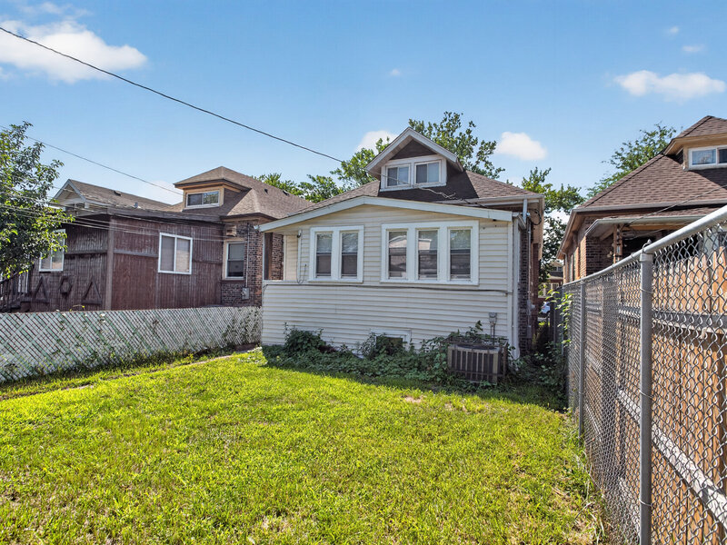 7715 S Eberhart Avenue Chicago IL 60619