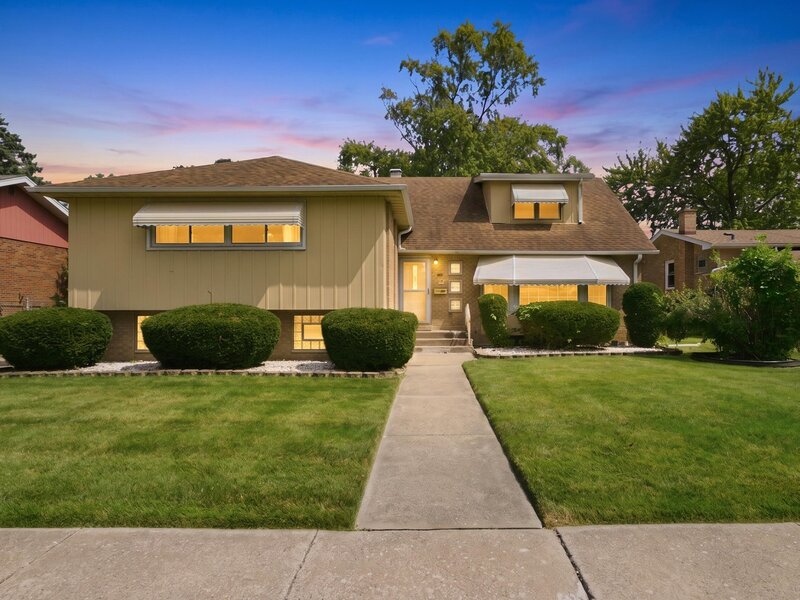 15531 Woodlawn East Avenue South Holland IL 60473
