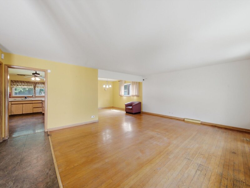 15531 Woodlawn East Avenue South Holland IL 60473
