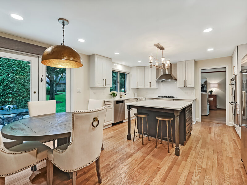 5 Regent Court Burr Ridge IL 60527