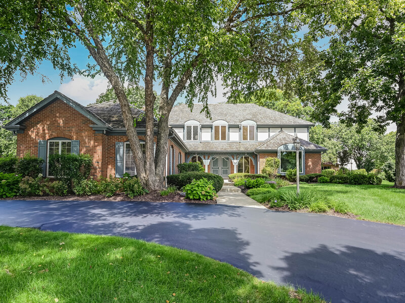 5 Regent Court Burr Ridge IL 60527