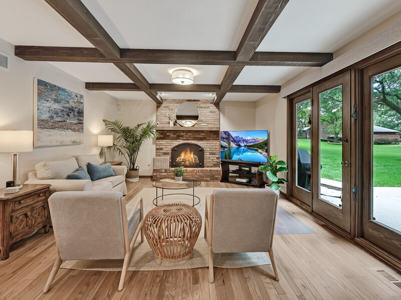 5 Regent Court Burr Ridge IL 60527