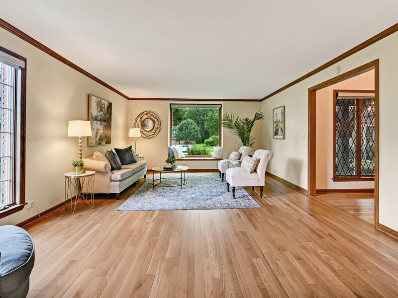 5 Regent Court Burr Ridge IL 60527