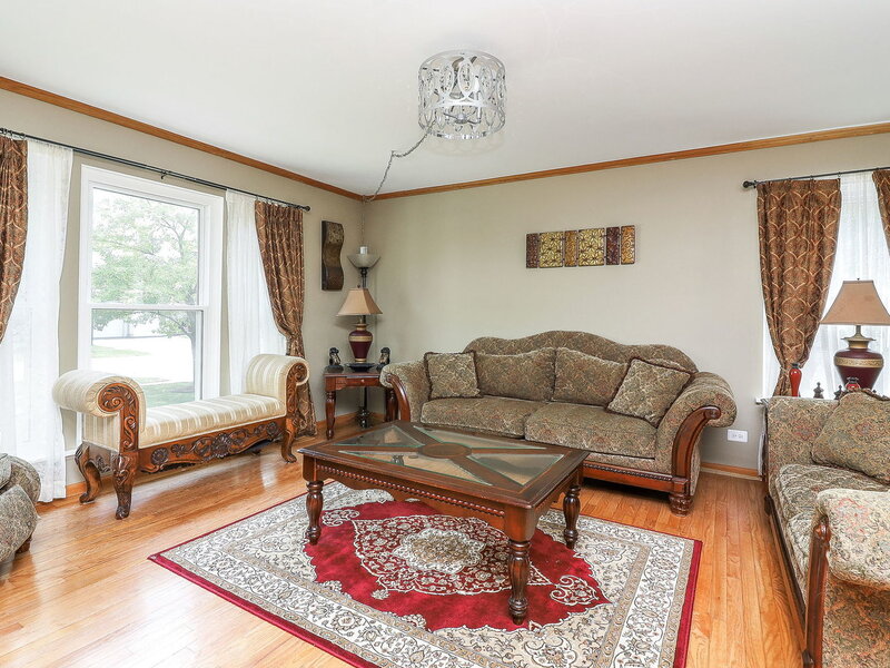 1362 Nightingale Lane Bartlett IL 60103