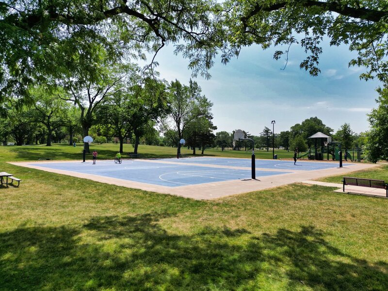 720 E Le Moyne Avenue Lombard IL 60148