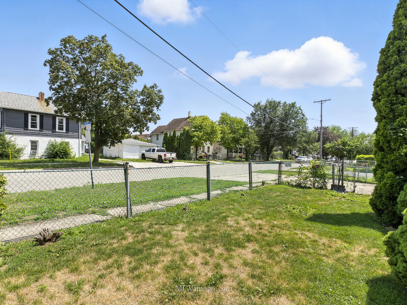 514 E Jackson Street Joliet IL 60432