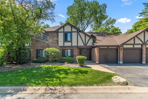 Photo of 8245 Poplar Lane Palos Hills IL 60465 Unit 5B