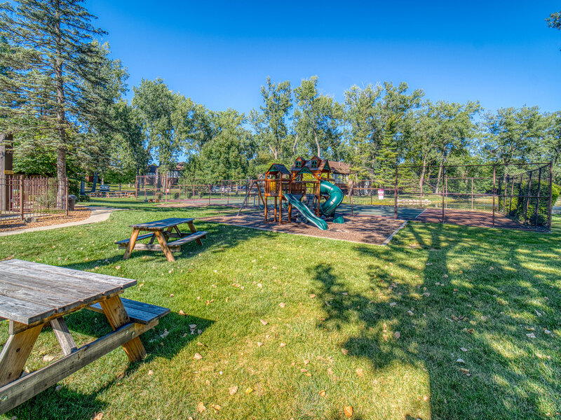 8245 Poplar Lane Palos Hills IL 60465