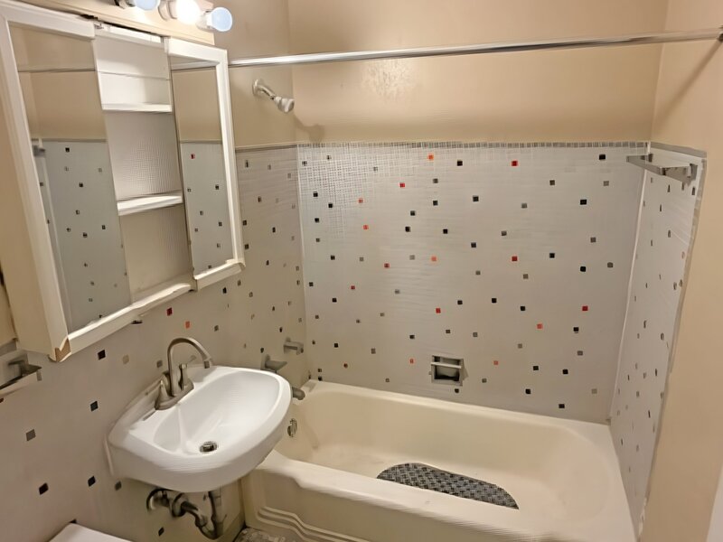 7337 S South Shore Drive Chicago IL 60649