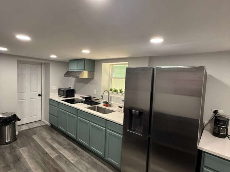 956 W 36th Street Chicago IL 60609