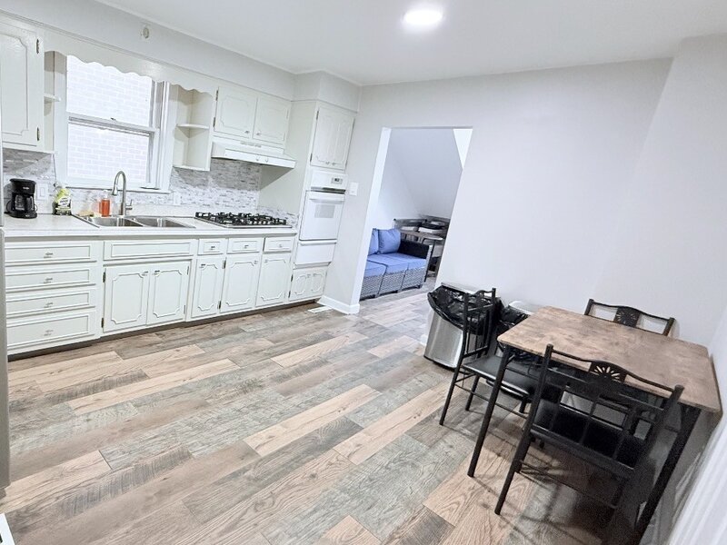 956 W 36th Street Chicago IL 60609