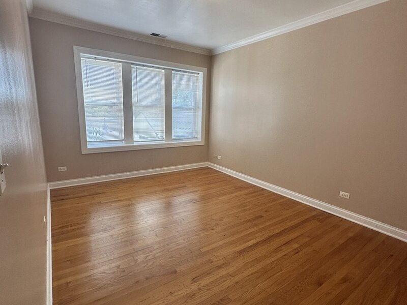 1839 N Monticello Avenue Chicago IL 60647
