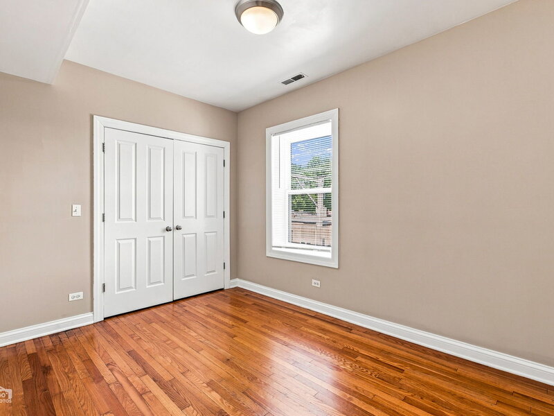 1839 N Monticello Avenue Chicago IL 60647