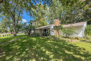 Photo of 910 Maplepark Drive Champaign IL 61821