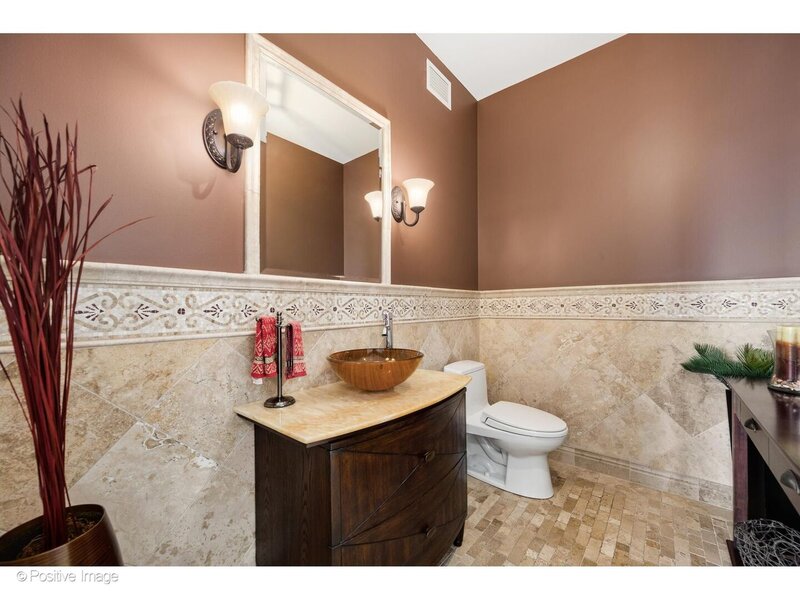 21 E Huron Street Chicago IL 60611