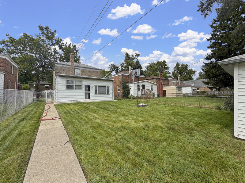 8439 S Hoyne Street Chicago IL 60620