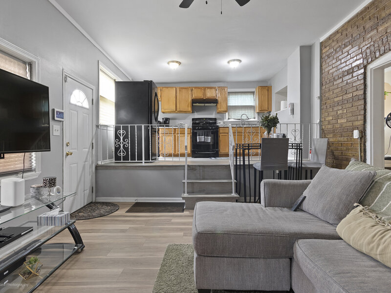 8439 S Hoyne Street Chicago IL 60620