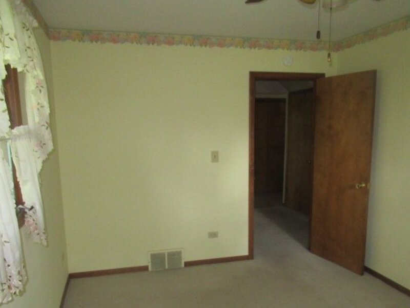 81 Lillian Lane Yorkville IL 60560