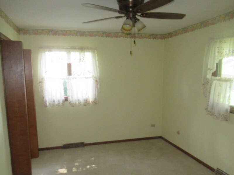 81 Lillian Lane Yorkville IL 60560