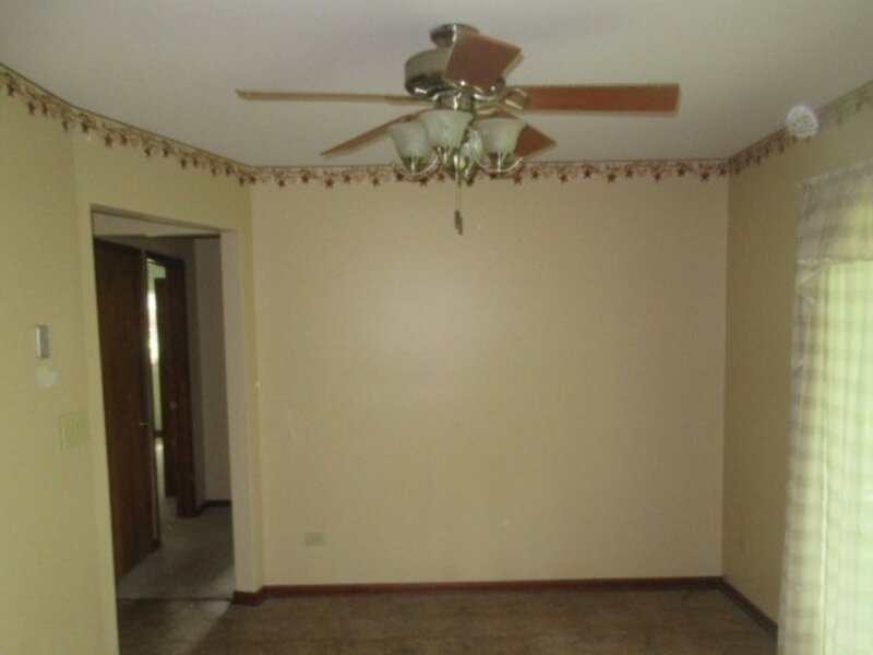 81 Lillian Lane Yorkville IL 60560
