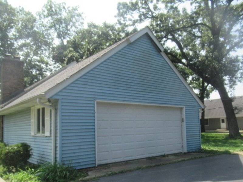 81 Lillian Lane Yorkville IL 60560