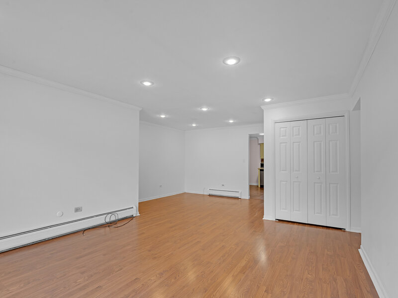 5151 N East River Road Chicago IL 60656
