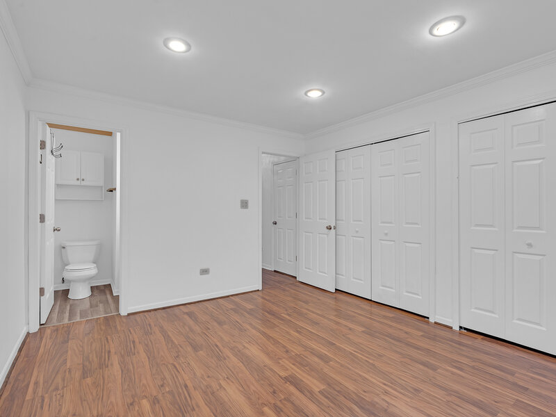 5151 N East River Road Chicago IL 60656