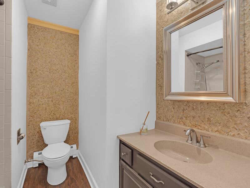 5151 N East River Road Chicago IL 60656