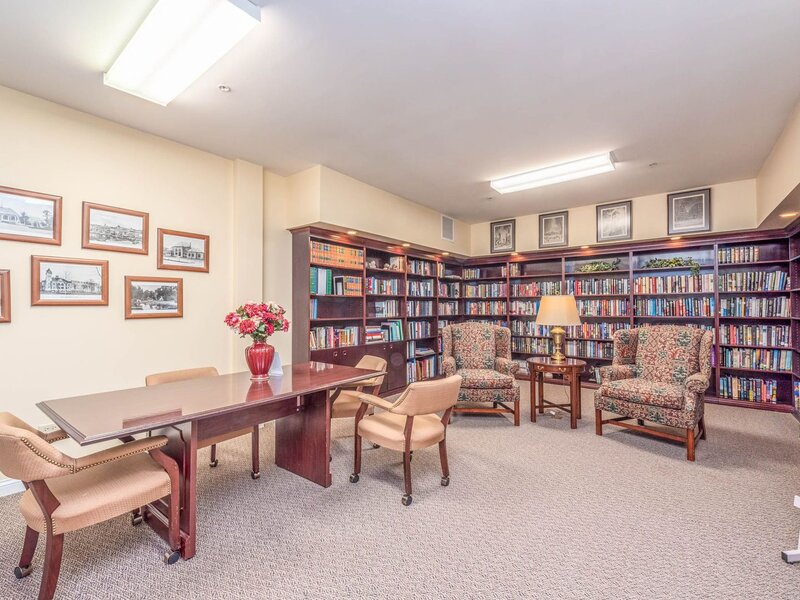 801 N Mclean Boulevard Elgin IL 60123