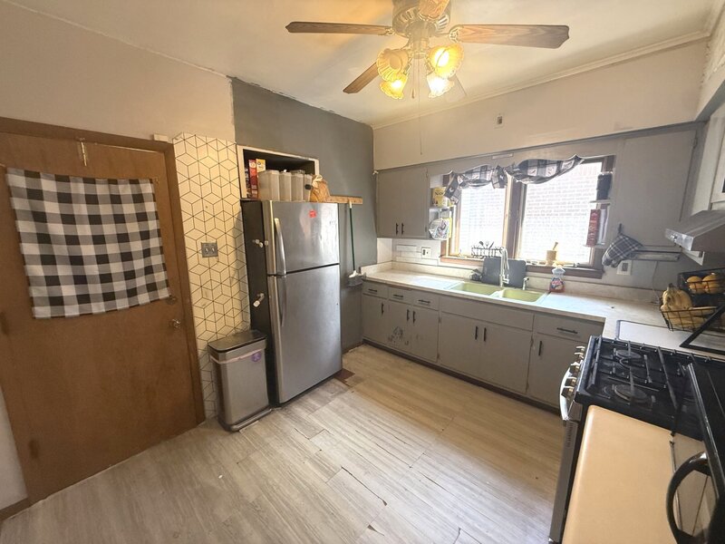 1103 N 8th Avenue Maywood IL 60153