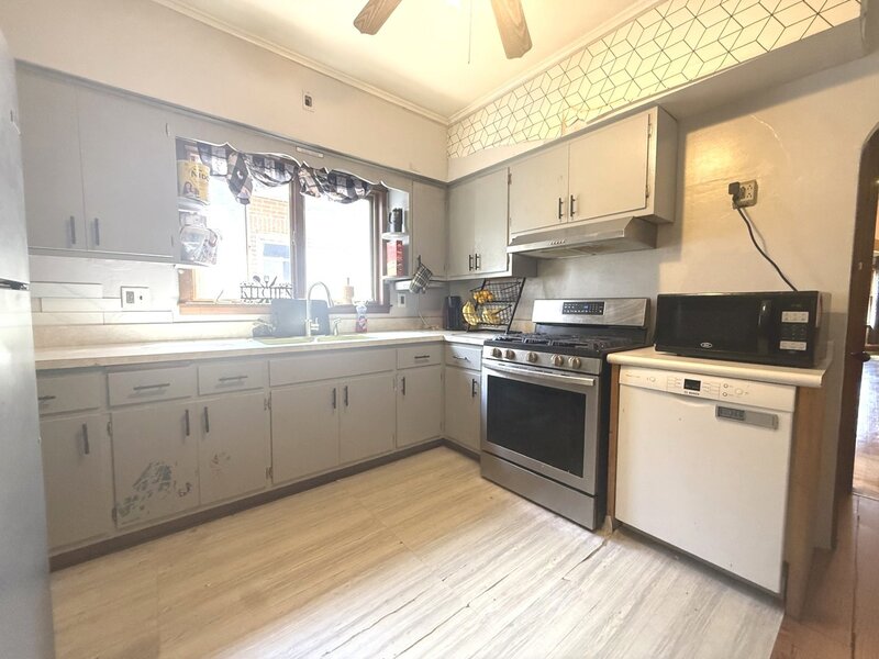 1103 N 8th Avenue Maywood IL 60153