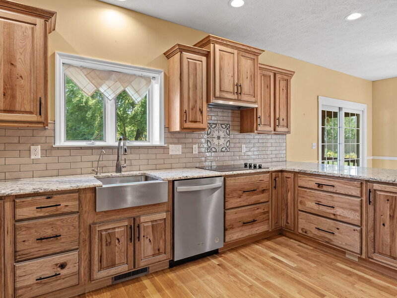 1385 Old Freeport Place Bettendorf IA 52722