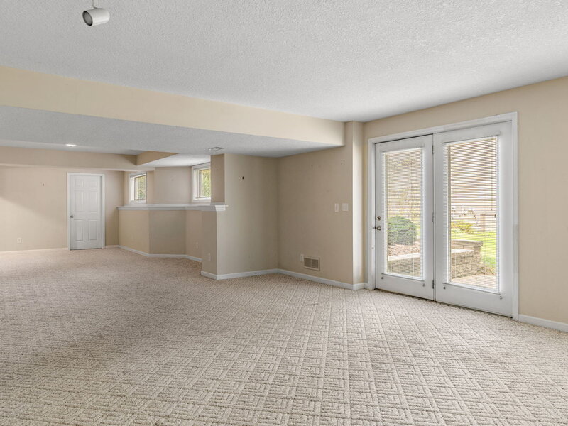 1385 Old Freeport Place Bettendorf IA 52722