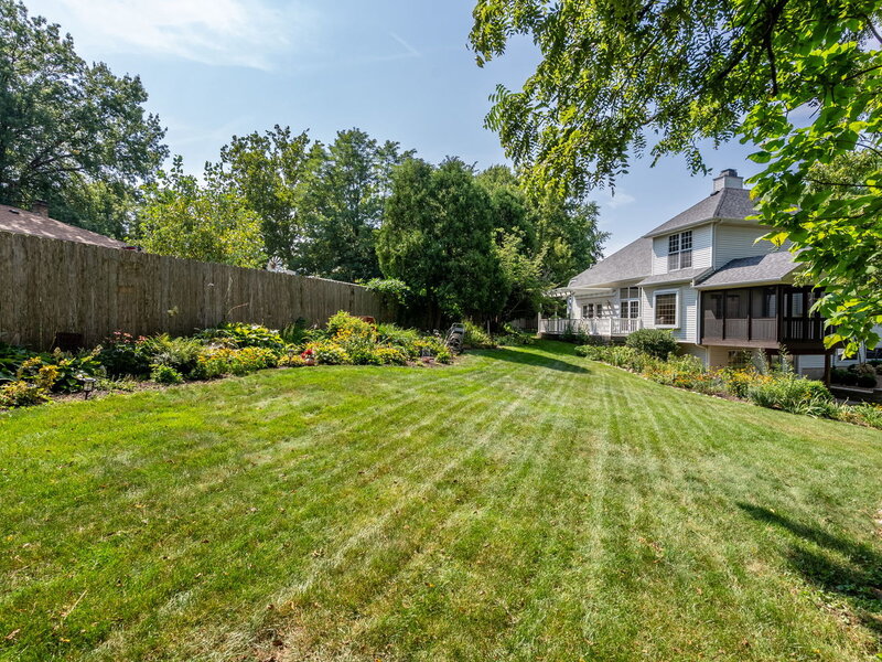 1385 Old Freeport Place Bettendorf IA 52722