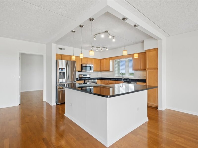 5555 N Cumberland Avenue Chicago IL 60656