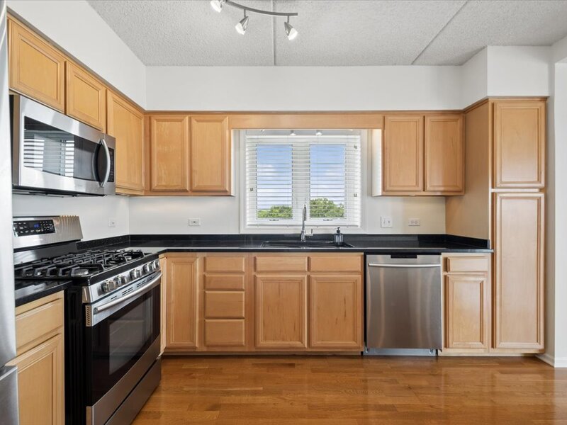 5555 N Cumberland Avenue Chicago IL 60656