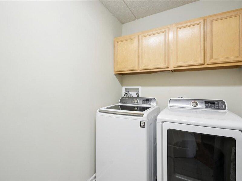 5555 N Cumberland Avenue Chicago IL 60656