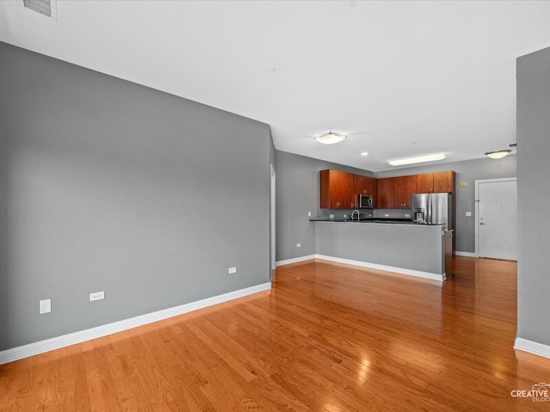 160 S River Street Aurora IL 60506