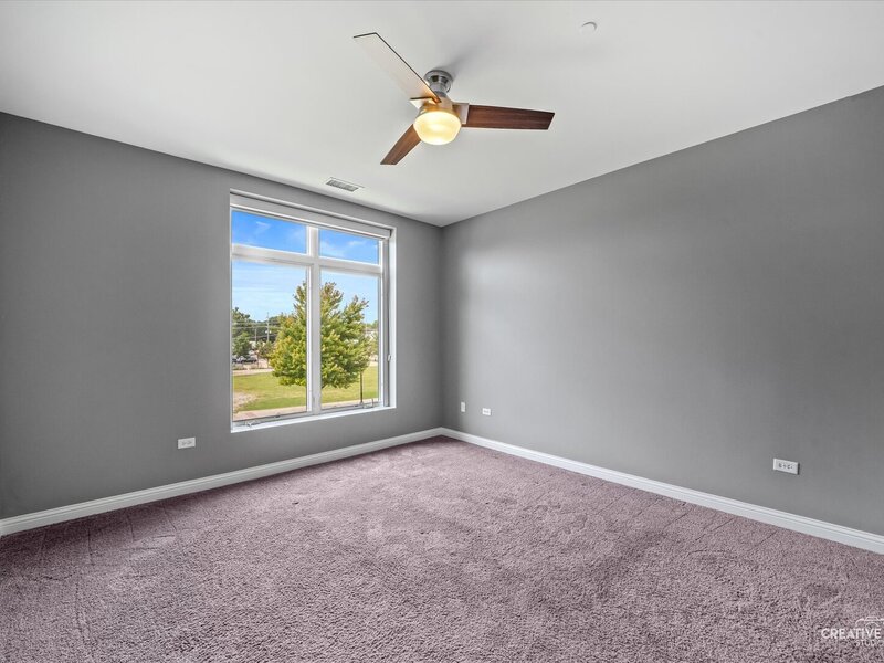 160 S River Street Aurora IL 60506