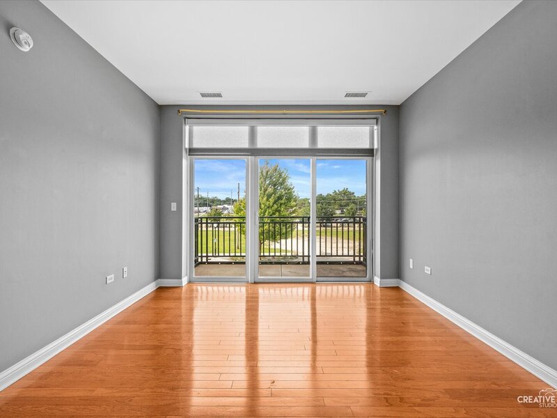 160 S River Street Aurora IL 60506